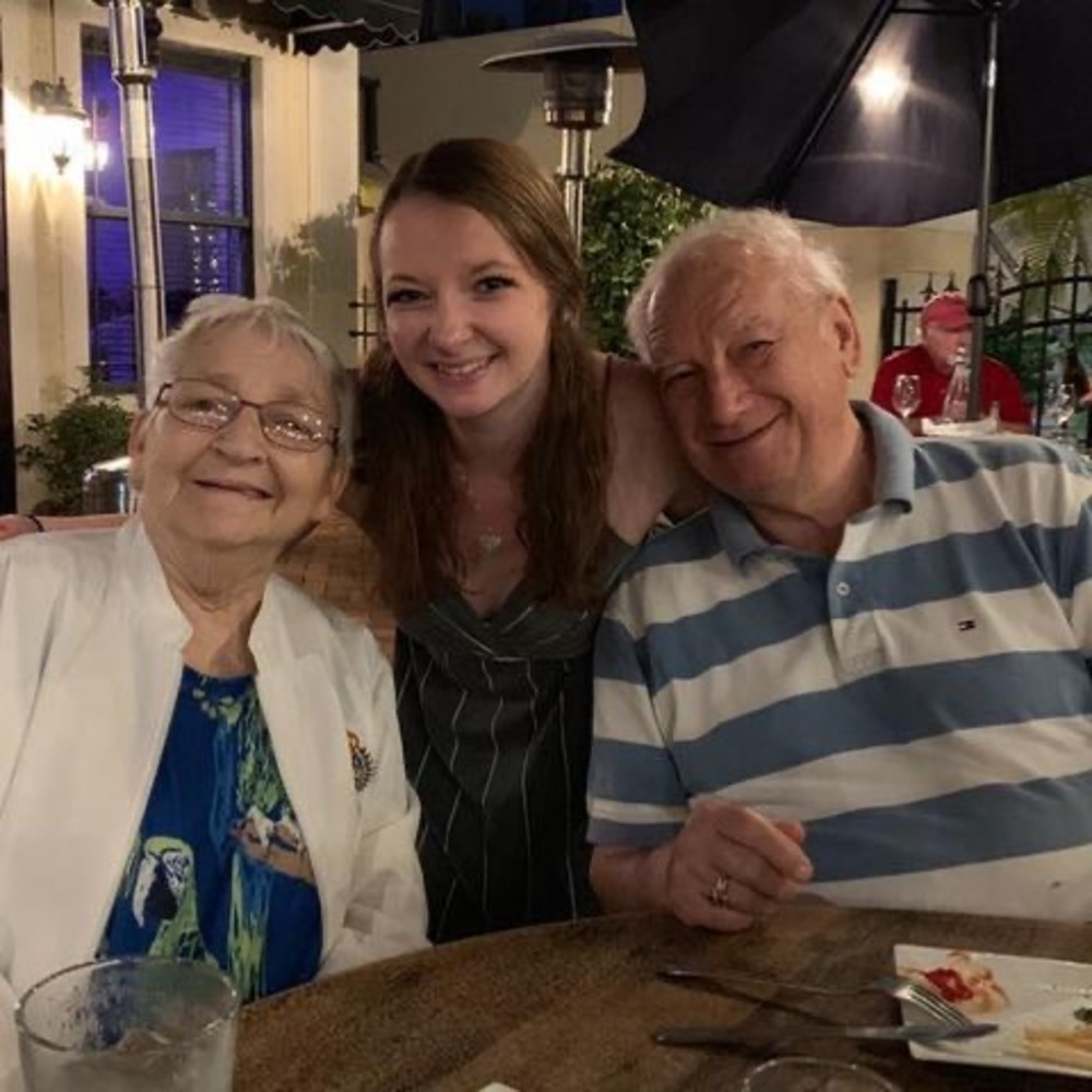 Meet your Posher, Emily